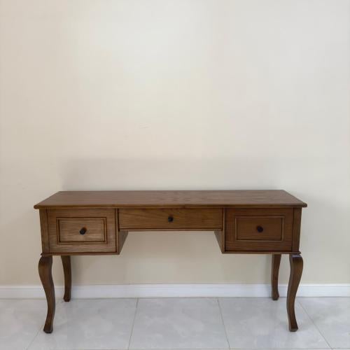 تسريحه كلاسيك من غير أدرج علويه