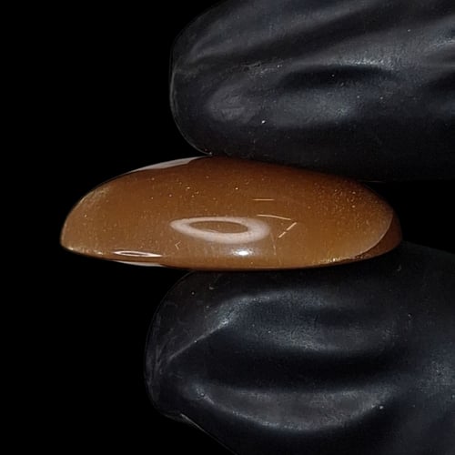 حجر الشمس الطبيعي مفحوص و موثق بشهادة مختبر