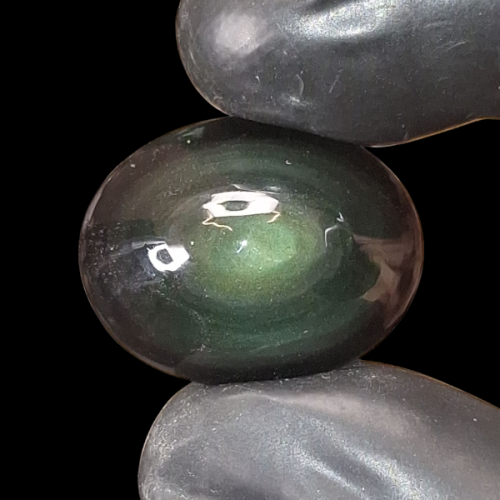 حجر أوبسيدان مصور هيئة عين طبيعي