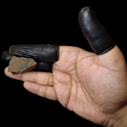 حجر عين النمر خام طبيعي