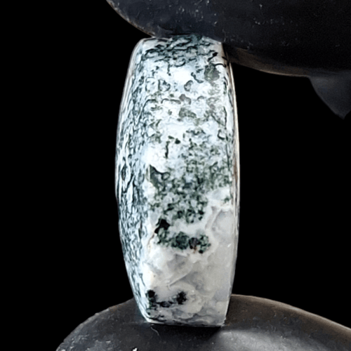 حجر عقيق طحلبي طبيعي