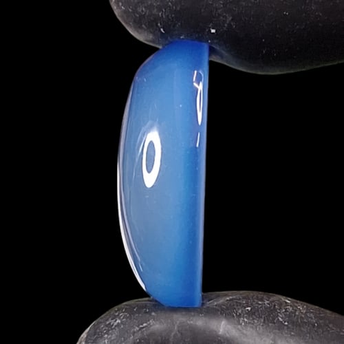 حجر عقيق سماوي طبيعي مفحوص وموثق بشهادة مختبر