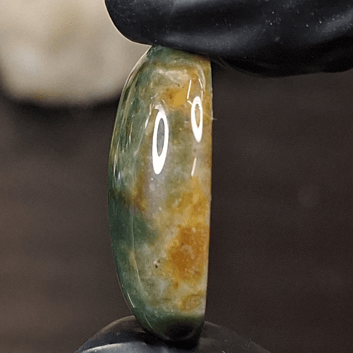 حجر عقيق طحلبي مشجر طبيعي