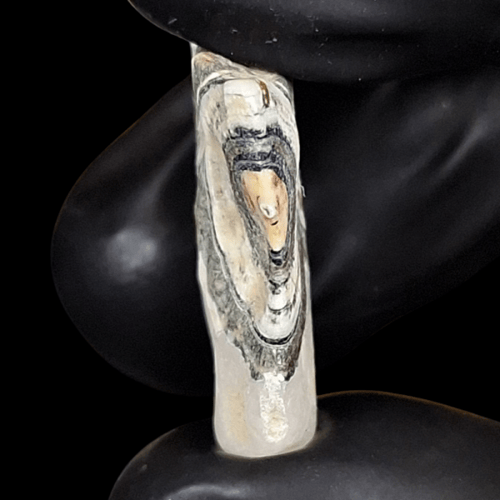 حجر عقيق داؤدي خام تحفة للاقتناء او الاهداء