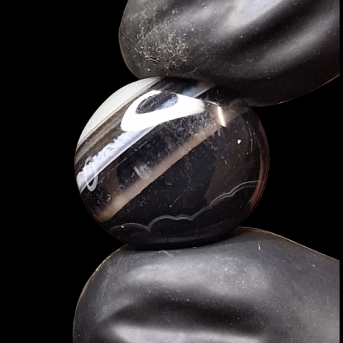 حجر عقيق طبيعي متعدد اللون