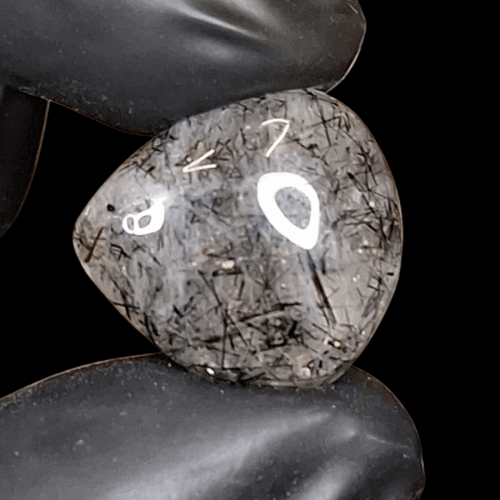 حجر بلاك روتيل كوارتز طبيعي