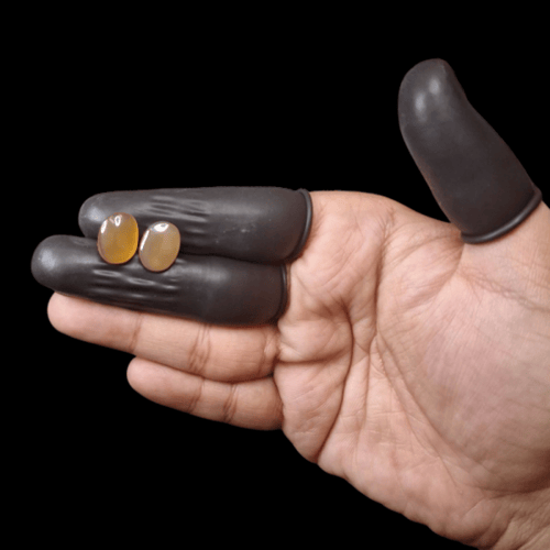 حجرين عقيق مشمشي طبيعي (حجم صغير)