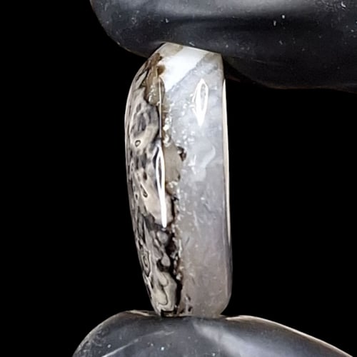 حجر عقيق بافوري مصور طبيعي