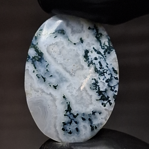 حجر عقيق طحلبي طبيعي