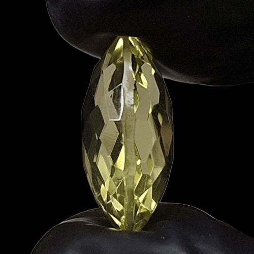 حجر سترين طبيعي مفحوص و موثق بشهادة مختبر