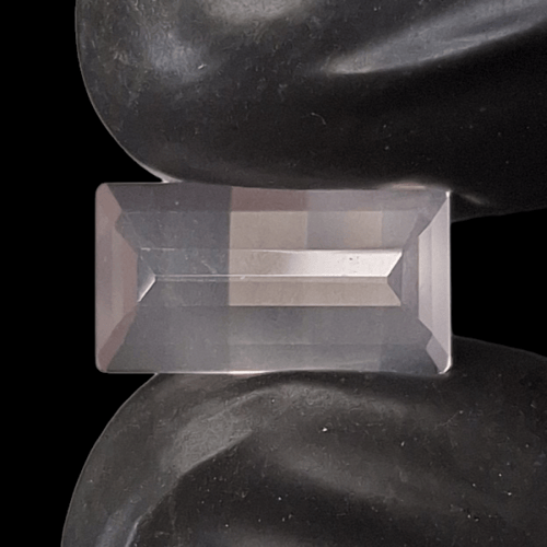 حجر روز كوارتز طبيعي مفحوص و موثق بشهادة مختبر