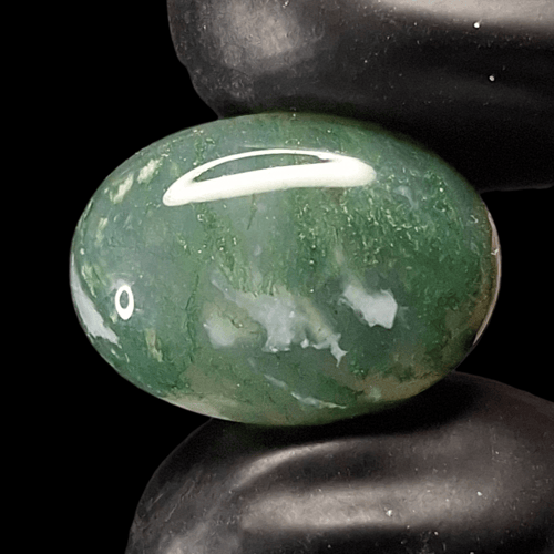 حجر عقيق طحلبي طبيعي