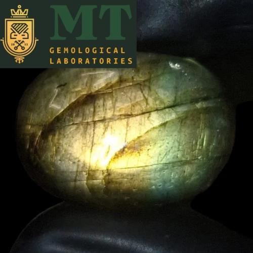 حجر الطاؤوس الطبيعي موثق ومفحوص بشهادة مختبر