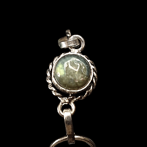 اكسسوار اسوارة يد باحجار طاؤوس طبيعي