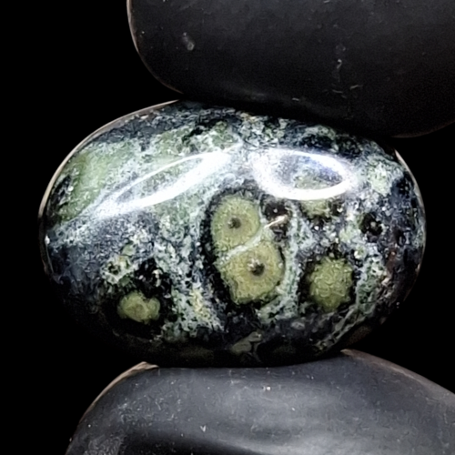 حجر جاسبر كمبابا الطبيعي