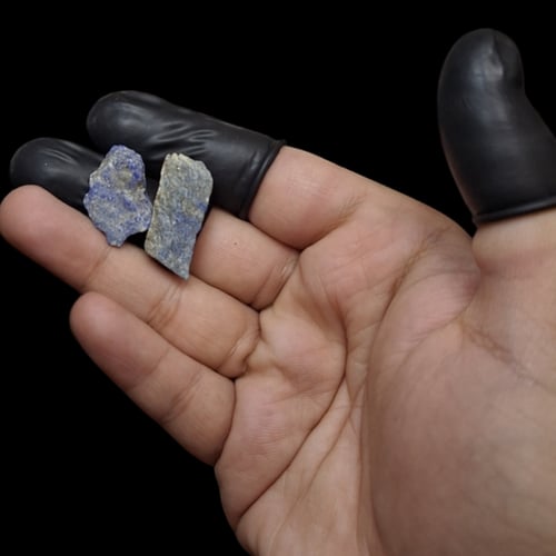 حجرين خام طبيعية