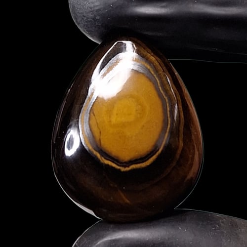 حجر عين النمر الطبيعي مفحوص و موثق بشهادة مختبر