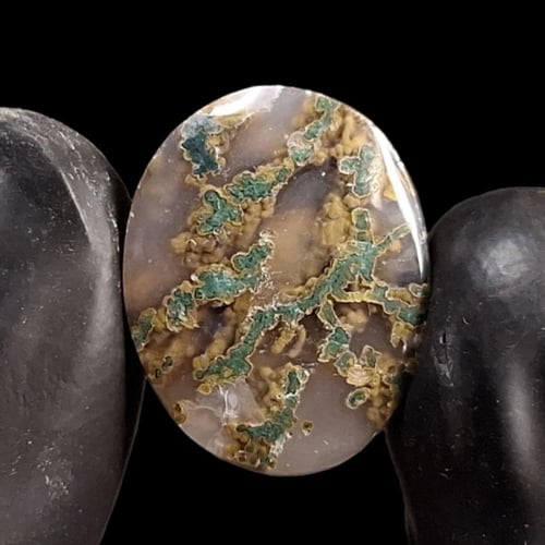 حجر عقيق شجري طبيعي