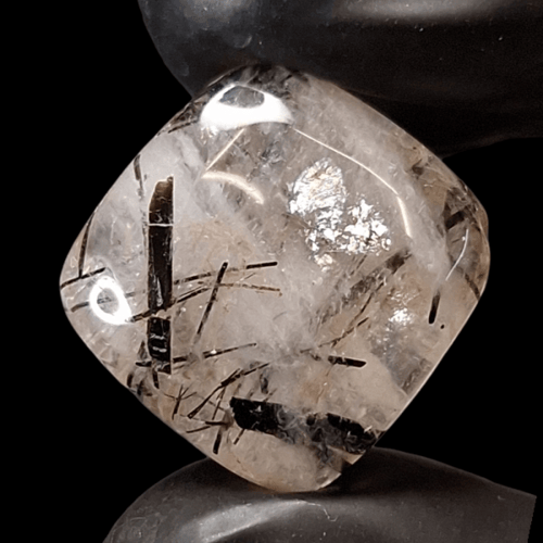 حجر بلاك روتيل كوارتز طبيعي