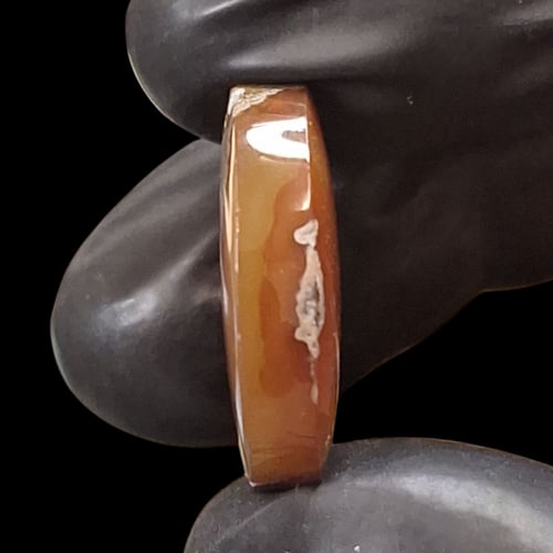 حجر عقيق خرائطي عسلي طبيعي