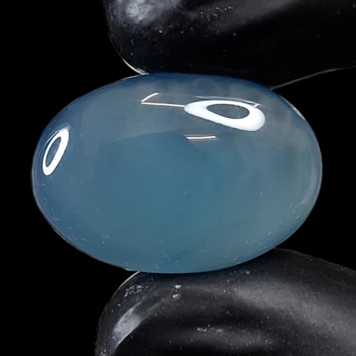 حجر عقيق ازرق سماوي طبيعي مفحوص و موثق بشهادة مختب...