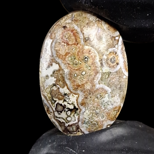 حجر عقيق داؤدي طبيعي