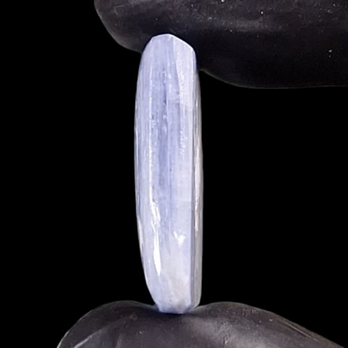 حجر كيانيت طبيعي مفحوص و موثق بشهادة مختبر