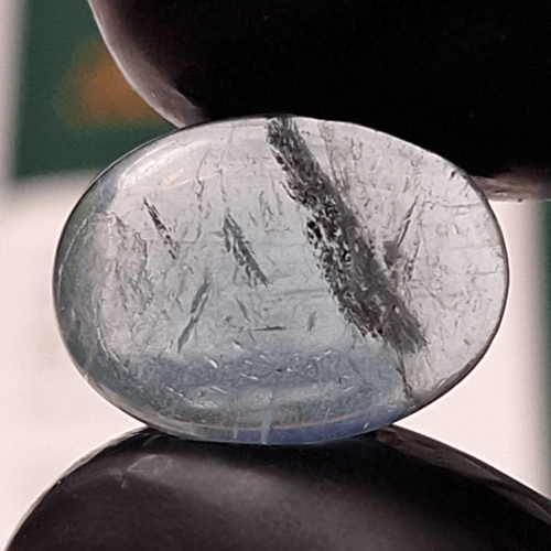 حجر فلورايت طبيعي مفحوص بشهادة مختبر