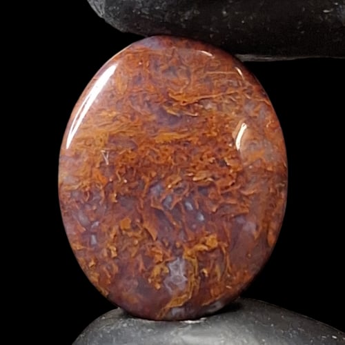 حجر عقيق طحلبي احمر طبيعي