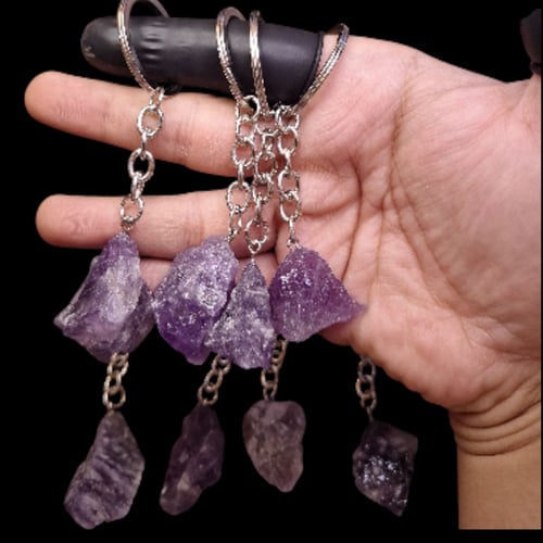 ميدالية حجر خام جمشت طبيعي