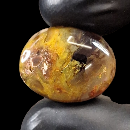 حجر عقيق طبيعي تداخل واندماج بالألوان تشكيل جميل