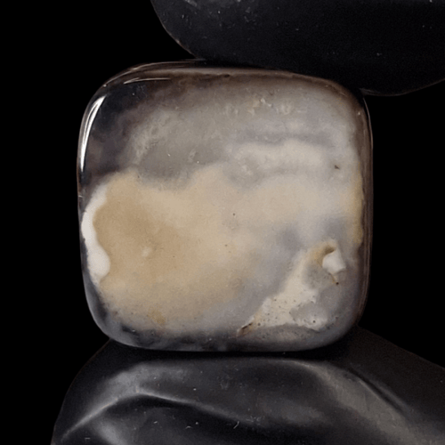 حجر عقيق سليماني طبيعي قص مربع