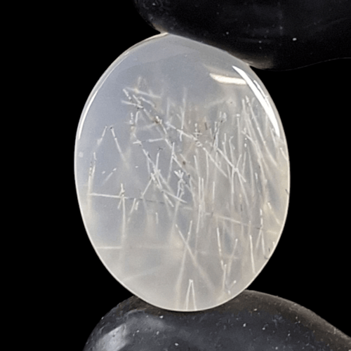 حجر عقيق مسماري طبيعي