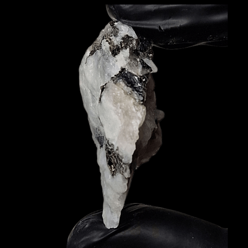 حجر القمر الخام الطبيعي