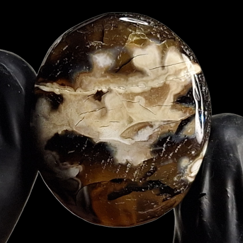 حجر عقيق بافوري طبيعي