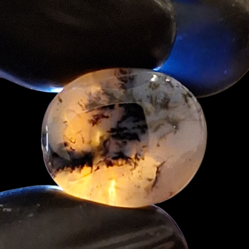 حجر عقيق شجري طبيعي