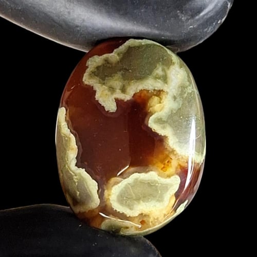 حجر عقيق خرائطي رماني طبيعي