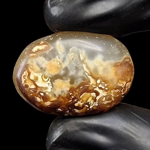 حجر عقيق بافوري مصور طبيعي