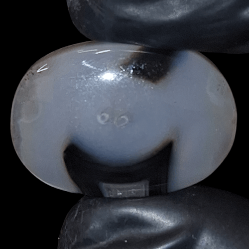 حجر عقيق طبيعي مصور مبخرة بحجم راهي مفحوص و موثق ب...