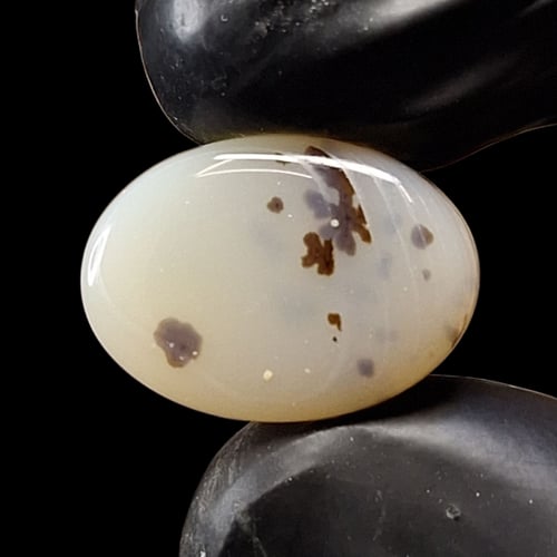 حجر عقيق شجري طبيعي