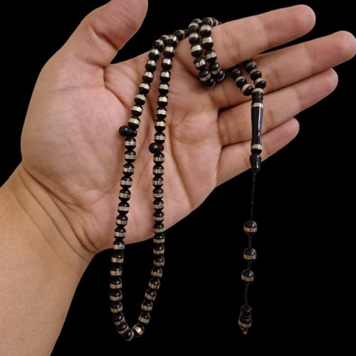 سبحه من خشب الكوك الطبيعي مطعمة بالمعدن