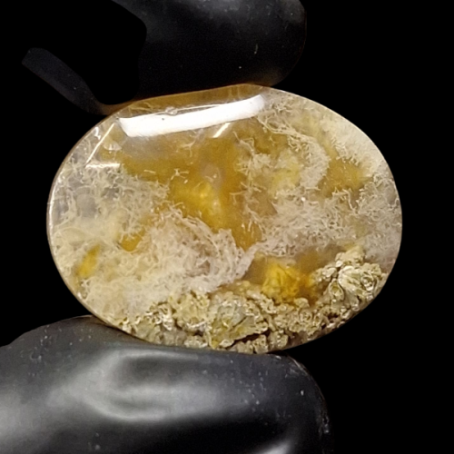 حجر عقيق بتشكيل رائع طبيعي