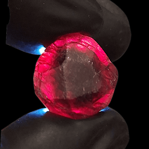 حجر جارنت خام طبيعي