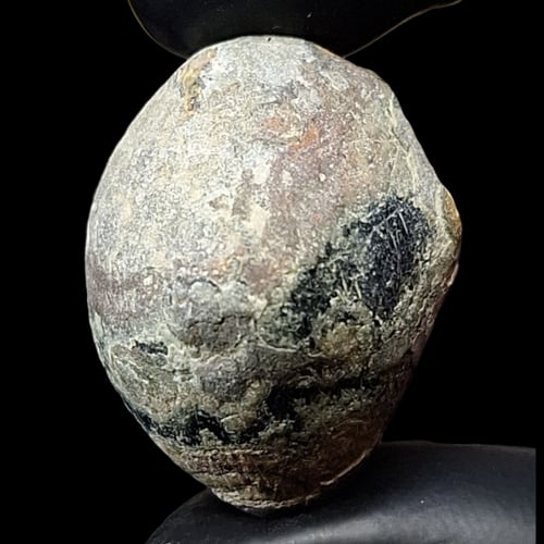 حجر عقيق داؤدي خام تحفة للاقتناء او الاهداء