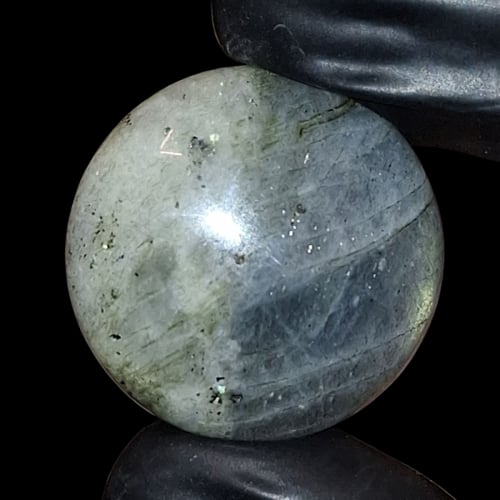 حجر طاؤوس طبيعي حجم راهي قص دائري