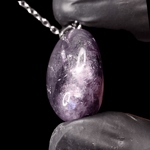 اكسسوار تعليقة حجر فلورايت طبيعي مفحوص و موثق بشها...