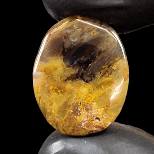 حجر عقيق طبيعي تداخل واندماج بالألوان تشكيل جميل