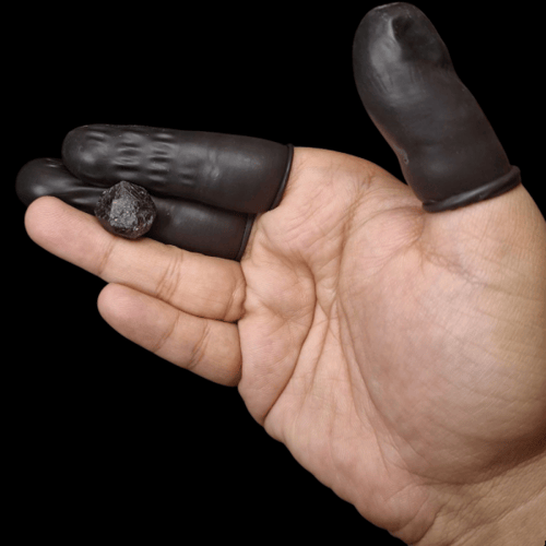 حجر جارنت خام طبيعي