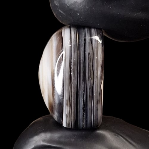 حجر عقيق سليماني طبيعي قص مربع