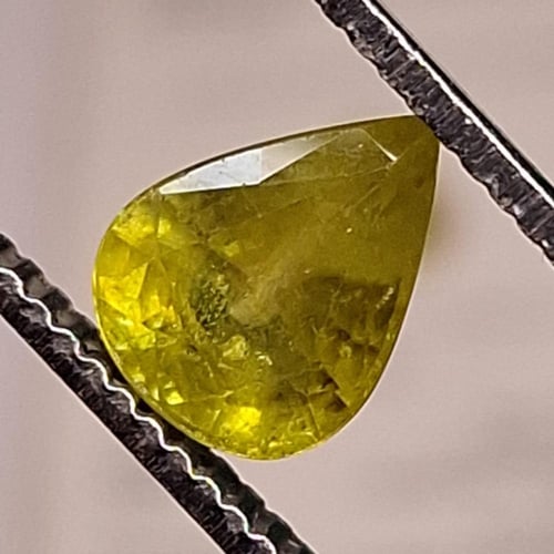 حجر سيفين طبيعي مفحوص و موثق بشهادة مختبر